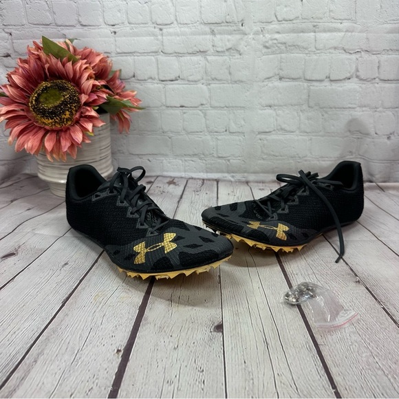NWOT Under Armour track & field running shoes sz M 11 HOVR smoke rider UNISEX - Picture 1 of 9